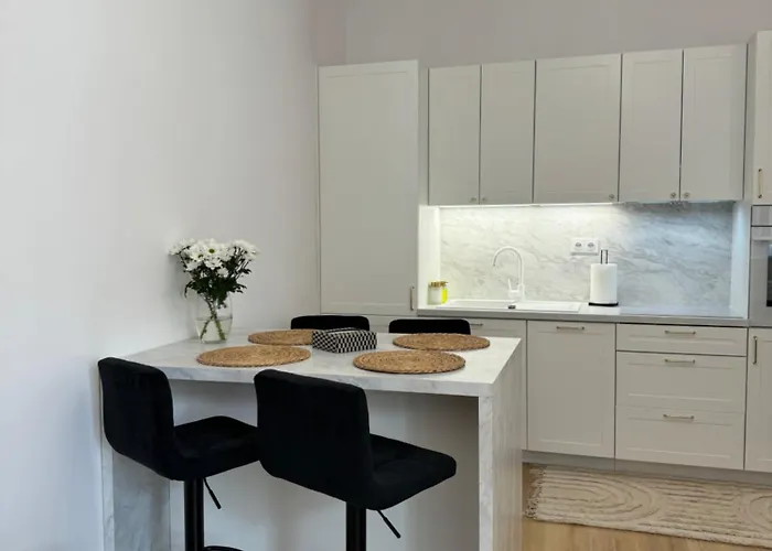 Honey Nook 3 Minutes From The Center דירה *